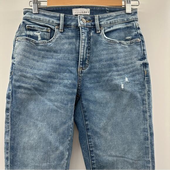 Loft Light Wash Mid Rise Distressed The Curvy Jegging Skinny Jeans Size 0/25 - Picture 2 of 12